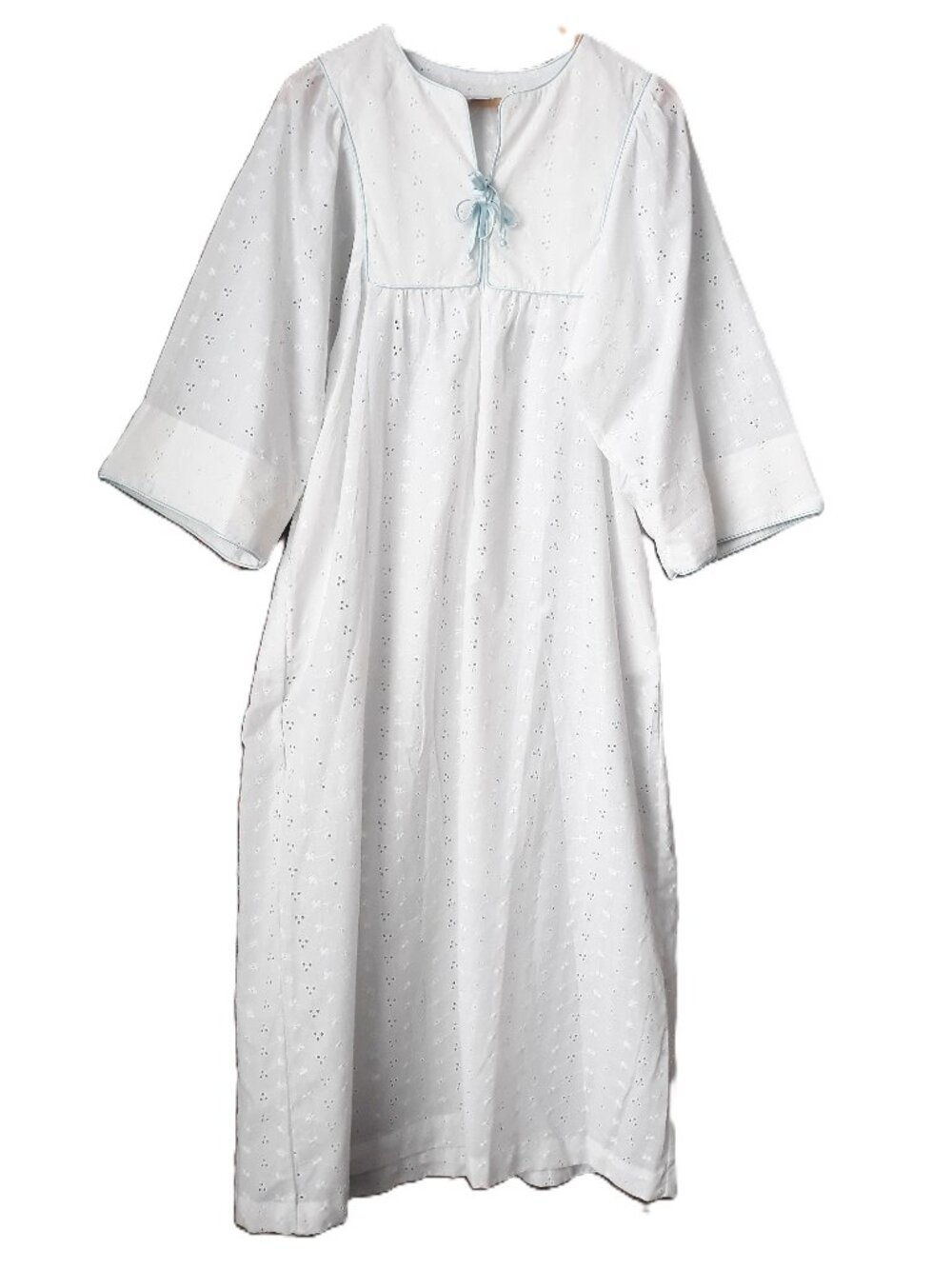 Vintage Ariel White Dressing Gown Floral Embroidered & Eyelet Details Small